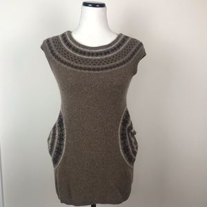 Cap sleeve sweater tunic